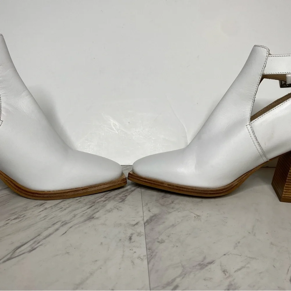 New! Free People Brady Square Toe White Leather Buckle Shootie Bootie 39.5